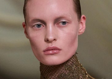 Por qué todo el mundo habla del spray fijador de maquillaje que por fin llega a España